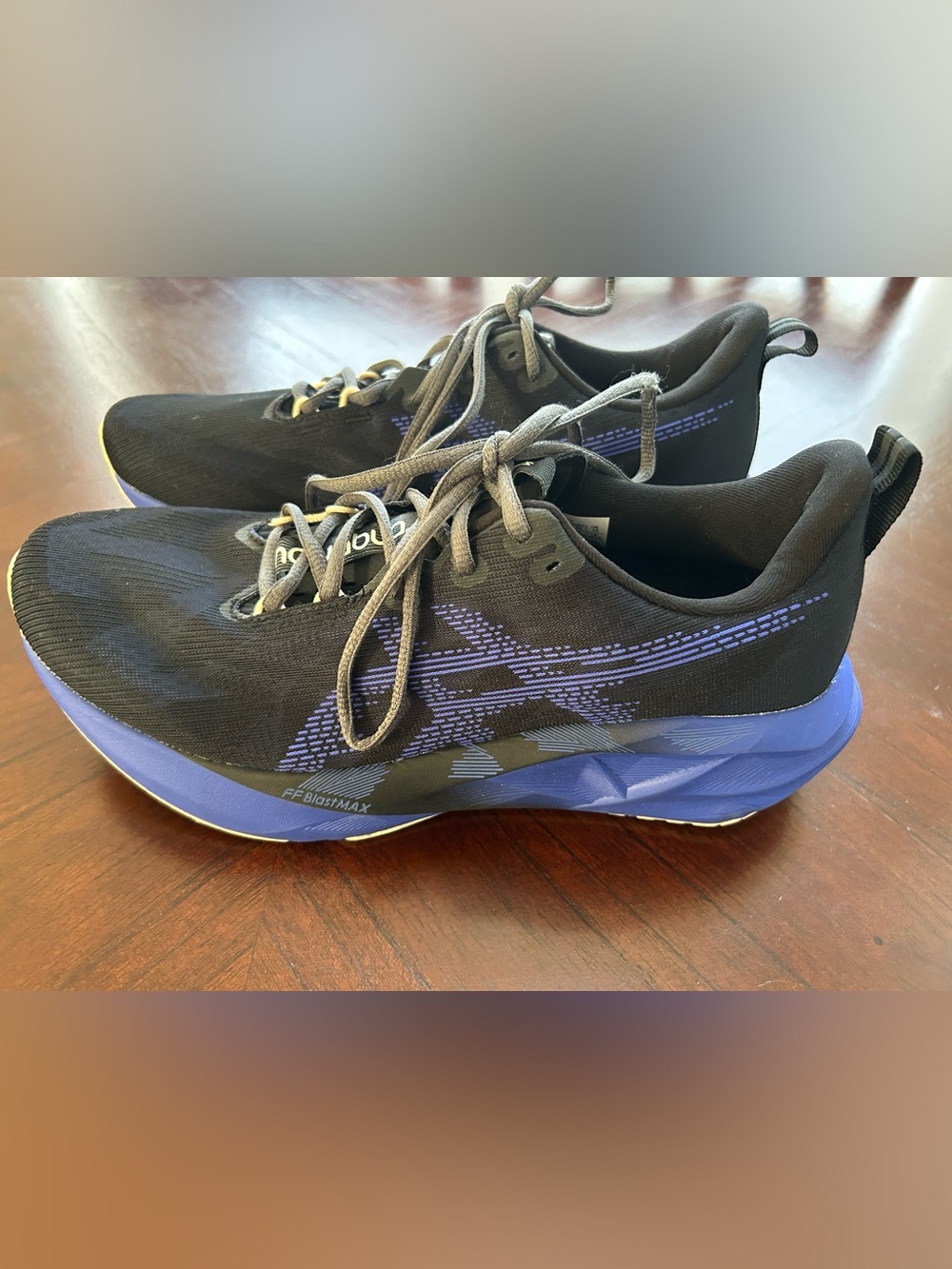 Asics NOVABLAST 5 Black and Purple Men's Running Sneakers size 10